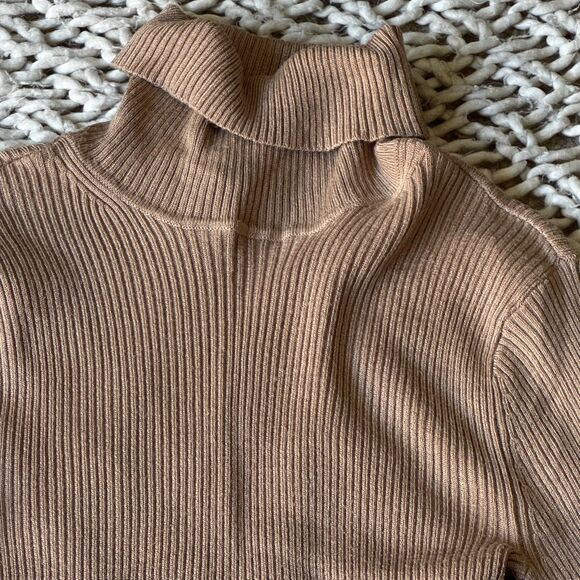 Express ribbed mock neck sweater in a neutral camel color. XS CasualMinimalist - Picture 5 of 8
